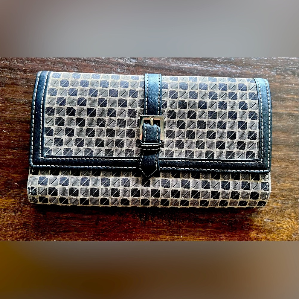 Nine & Company wallet. New. Unused. NWOT